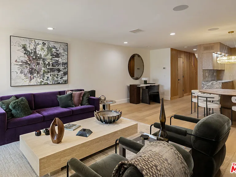 1033 Carol Dr #305 — Photo 7