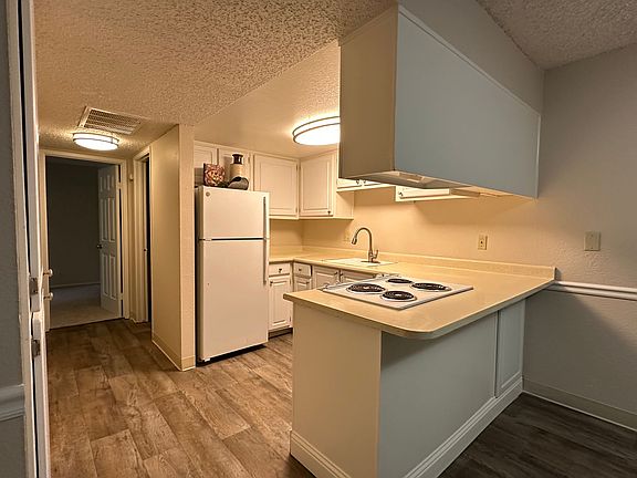 2nd image of 4900 Stamas Ln #494203
