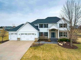 3331 Westminster Rd, Bettendorf, IA 52722