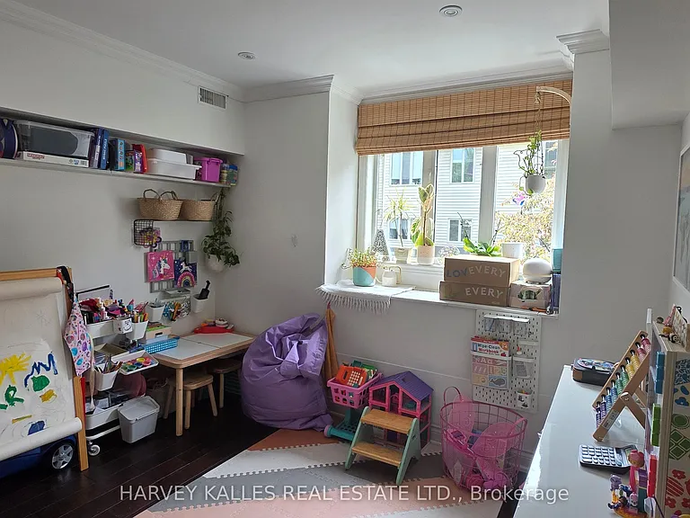 208 Niagara St #68 — Photo 10