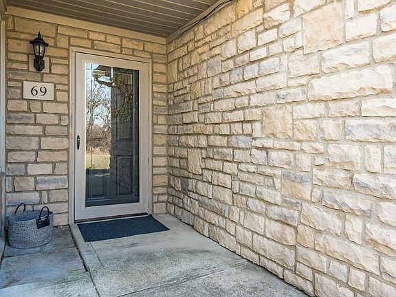 2nd image of 69 Potters Shed Dr #5