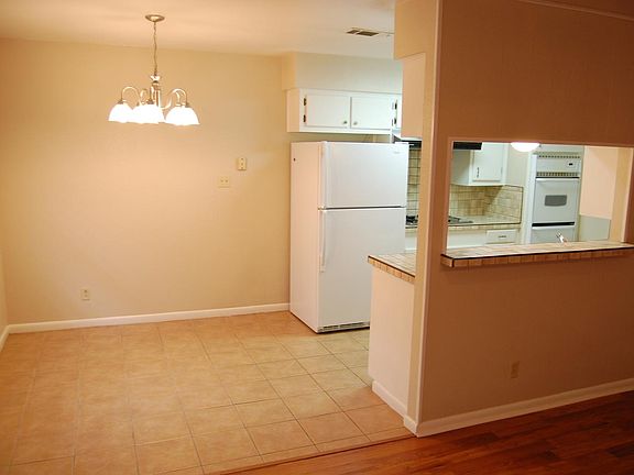 4th image of 1213 Neal Pickett Dr