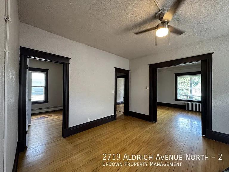 2719 Aldrich Ave N #2 — Photo 16