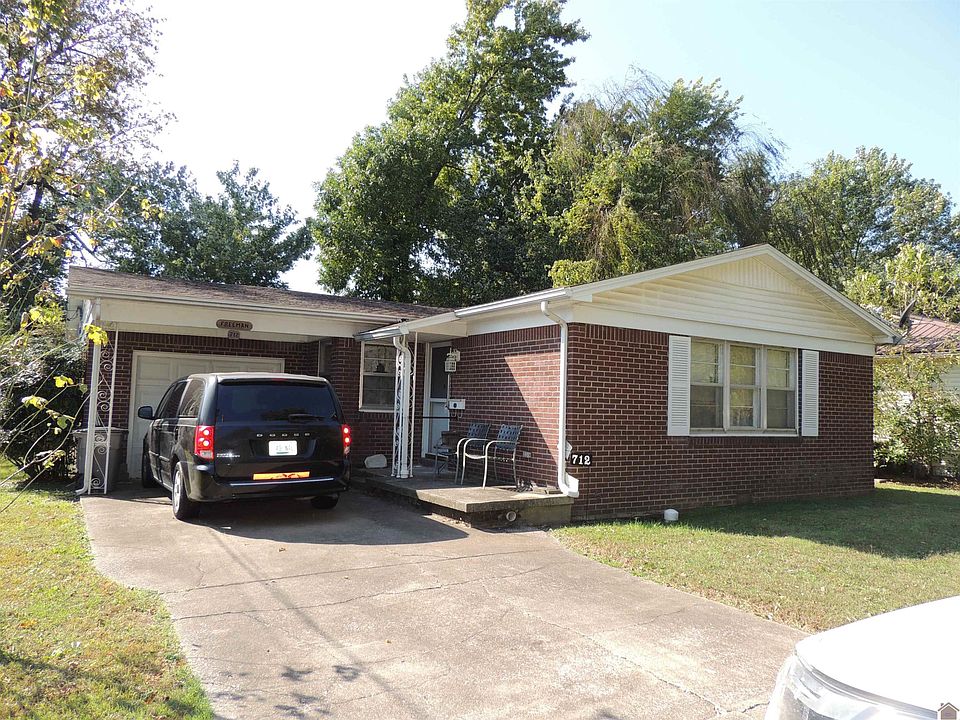 1st image of 712 E Walnut St