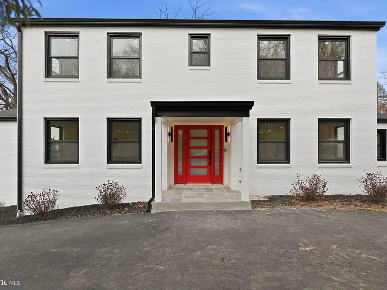 9200 Cedar Ln — Photo 22