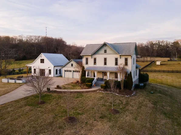 6502 Peytonsville Arno Rd, College Grove, TN 37046