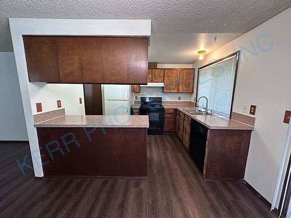 5th image of 3095 SW 15th Ct