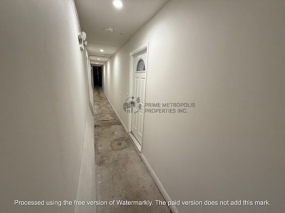 2nd image of 319-323 Capp St