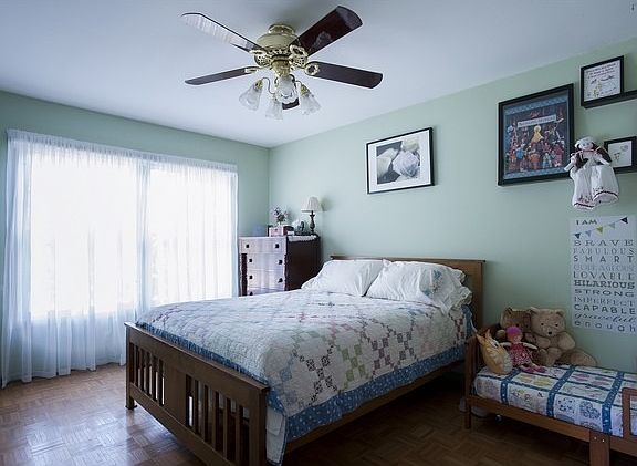 5th image of 103 W Canterbury Dr