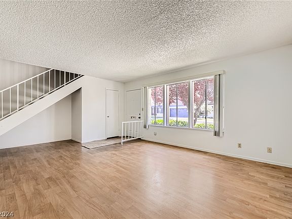 5th image of 3580 Blackstone St