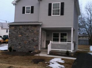 410 Hollywell Ave, Chambersburg, PA 17201