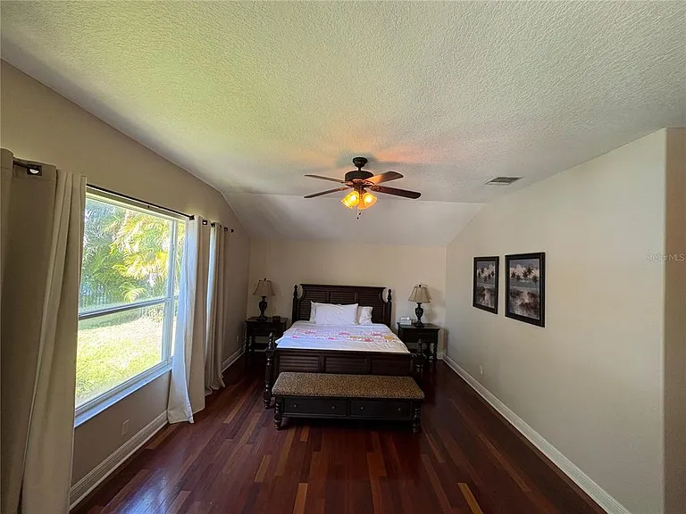 9718 Pineola Dr — Photo 20