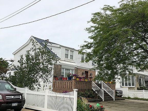 4th image of 229 Beach 130th St