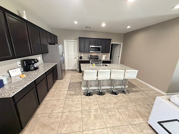 3rd image of 38172 W San Sisto Ave