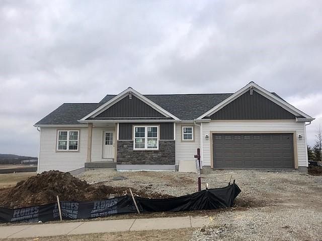 1st image of 420 Saratoga Dr