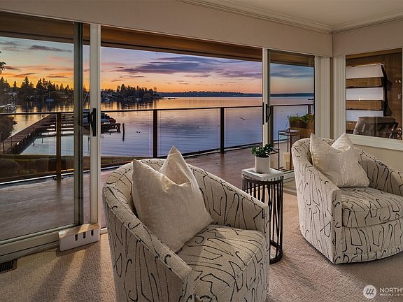 4th image of 4437 Lake Washington Boulevard NE #202