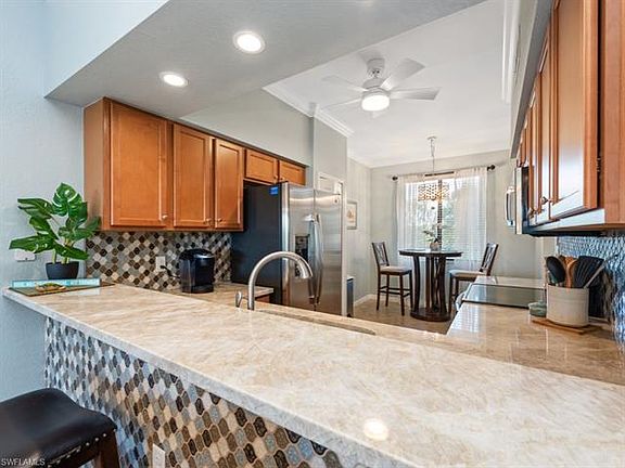 4th image of 9731 Acqua Ct Unit 535