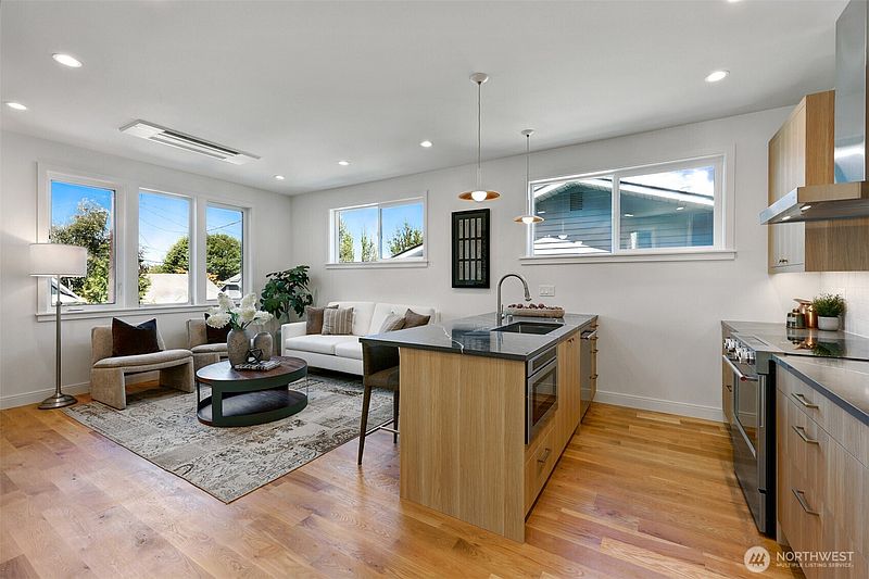 4th image of 707 B N 65th Street