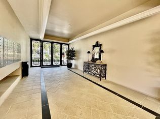 Encino Town & Country, Encino, CA 91316