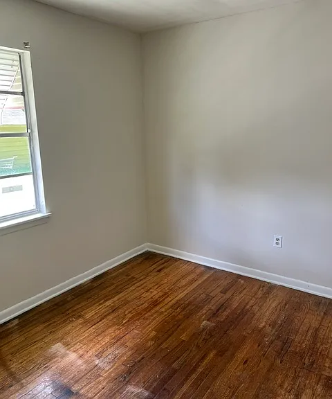 518 Harris St — Photo 14