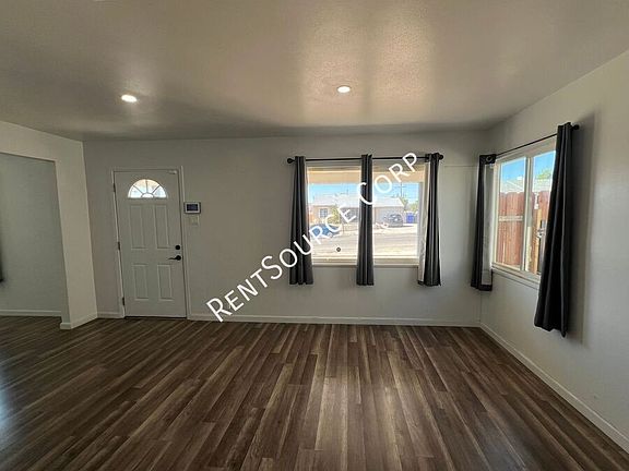 4th image of 222 E Virginia Way