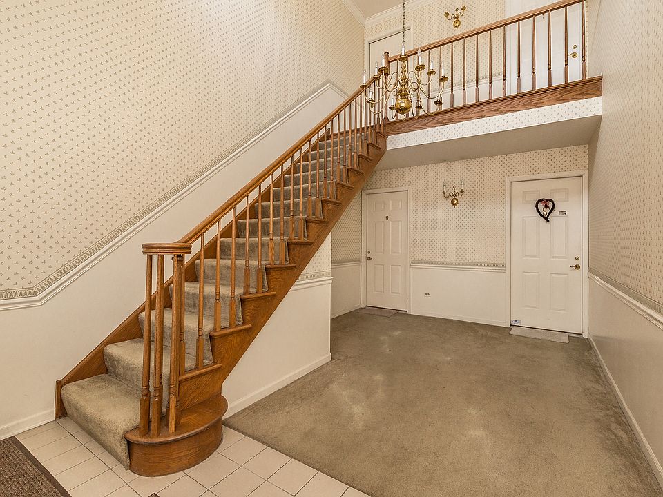 1st image of 1823 W Ashbury Ln #2-3