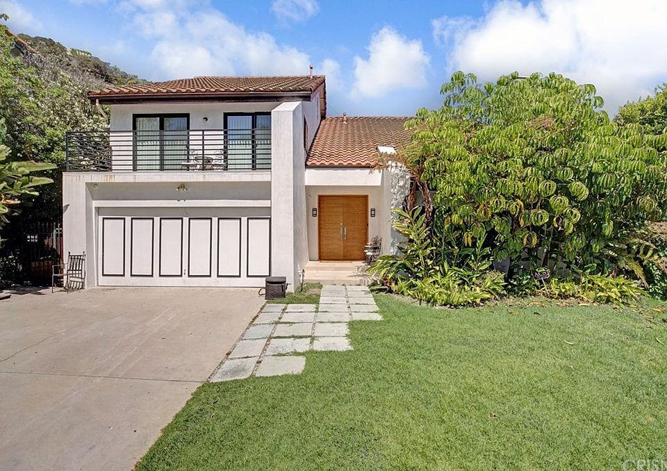 1st image of 2982 Tiffany Cir