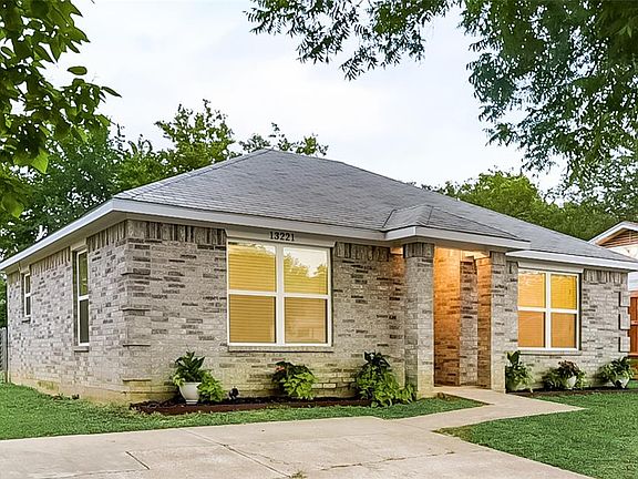 3rd image of 13221 Kings Mountain Dr
