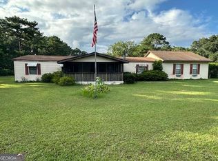 782 Deerfield Rd E, Bloomingdale, GA 31302
