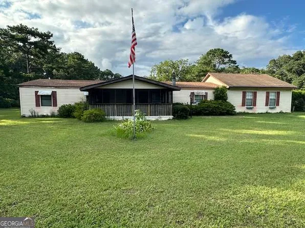 782 Deerfield Rd E, Bloomingdale, GA 31302