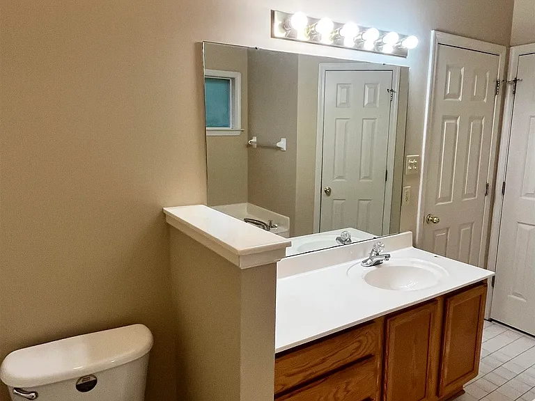 7276 Amberly Way Dr — Photo 13