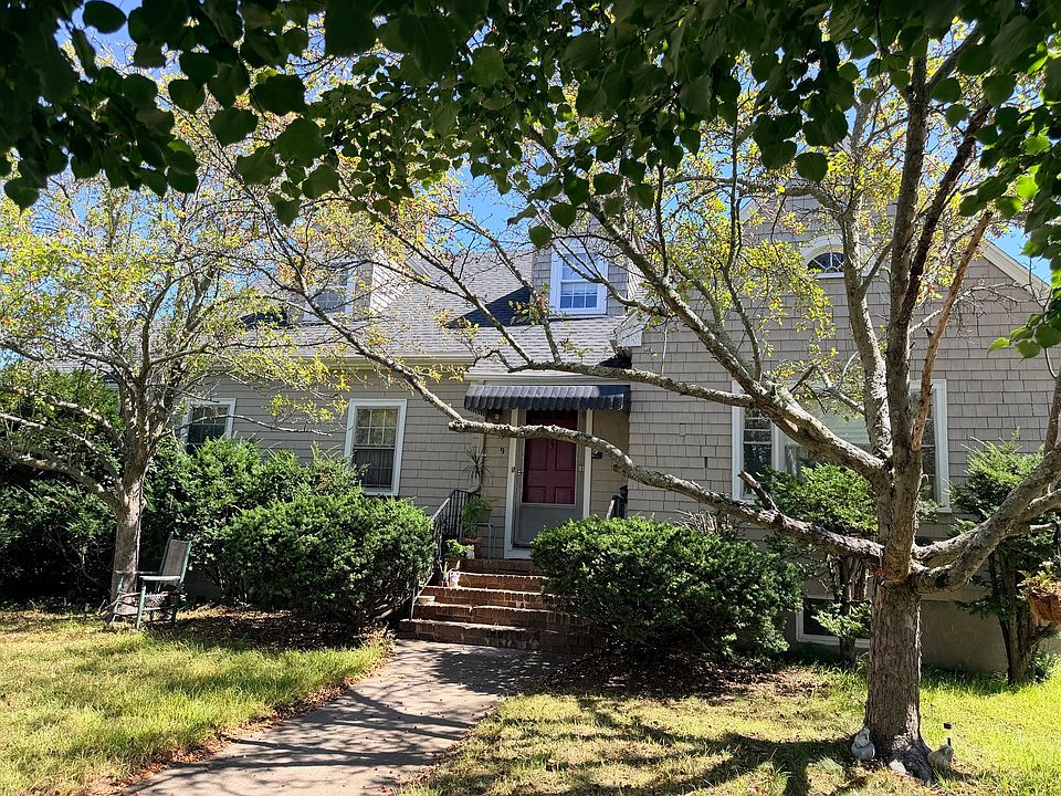 1st image of 9 Sprague St