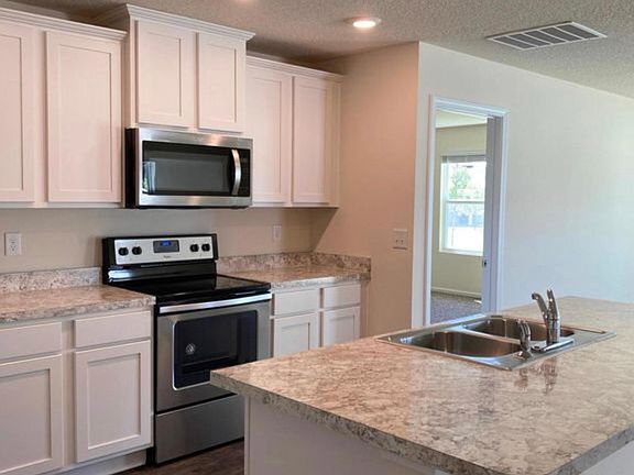 5th image of 32 Del Mar Circle St