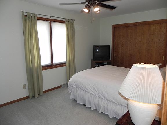5th image of 118 N Gamekeeper Ct