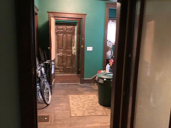 2nd image of 719 Park Ave