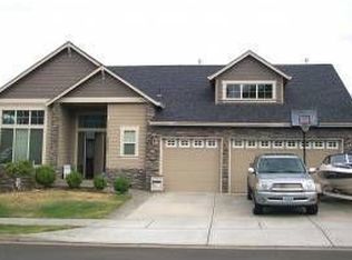 13157 SE Snowfire Dr, Happy Valley, OR 97086
