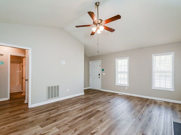 4th image of 40 Bent Creek Ct