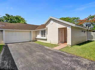 10384 SW 141st Ct, Miami, FL 33186