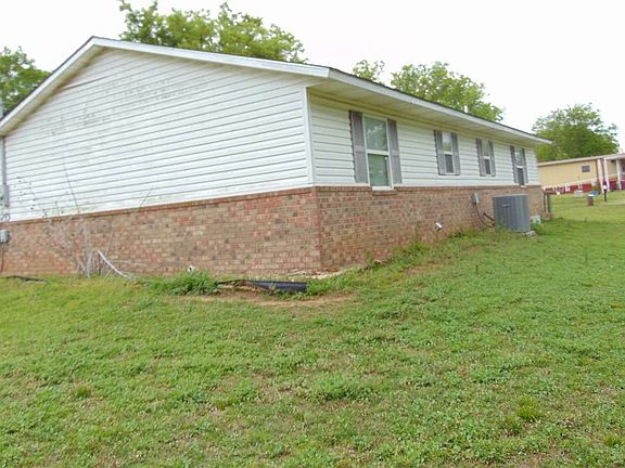 4th image of 608 S Driftwood Ave