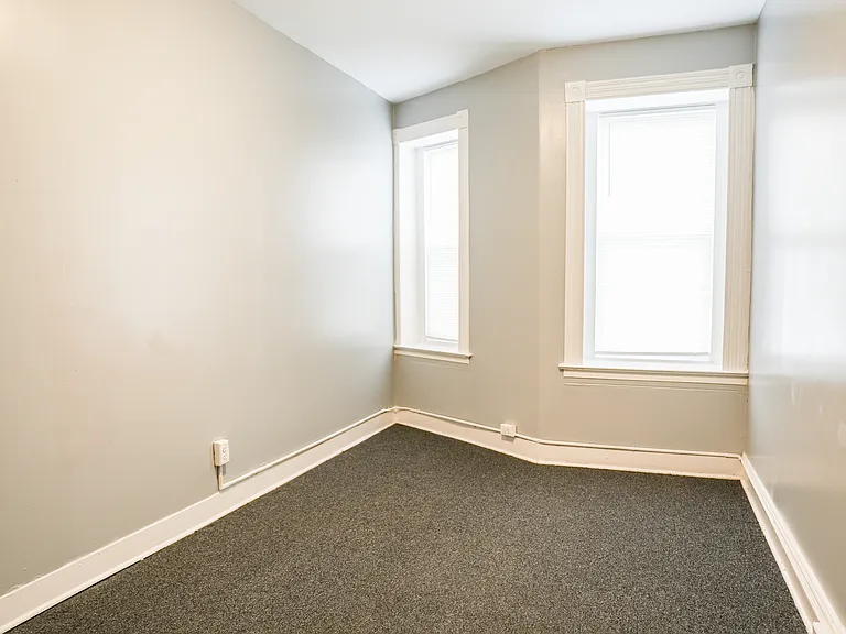 2021 W Baltimore St #3 — Photo 11