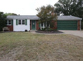 621 Southgate Dr, Belleville, IL
