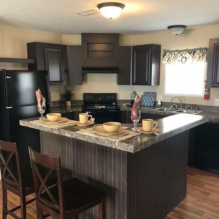 1st image of 4909 NE 1st Ter