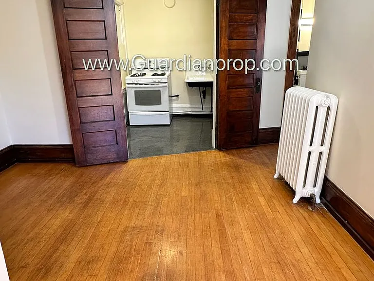 1907 Lyndale Ave S #9 — Photo 8