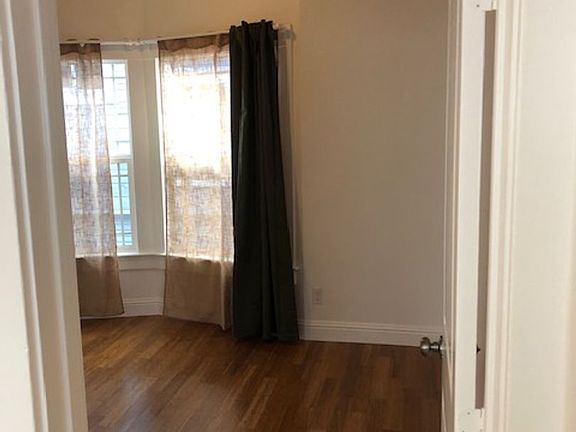 5th image of 937 International Blvd #939