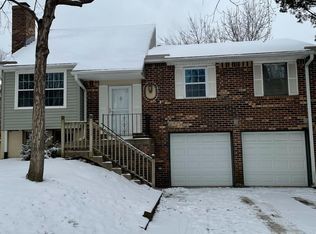 12907 S Sycamore St, Olathe, KS 66062