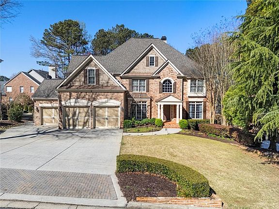 3rd image of 1609 Fernstone Dr NW