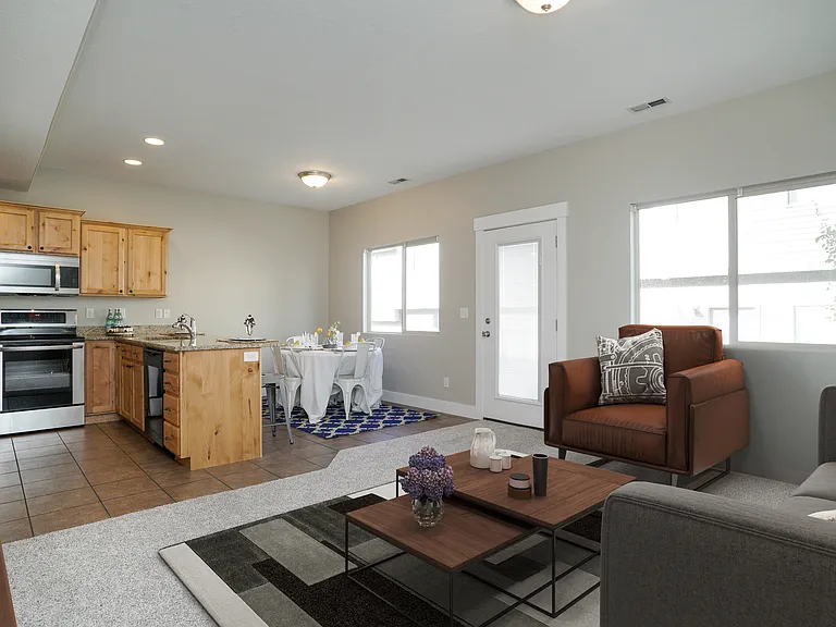 2899 N 1150 W — Photo 4