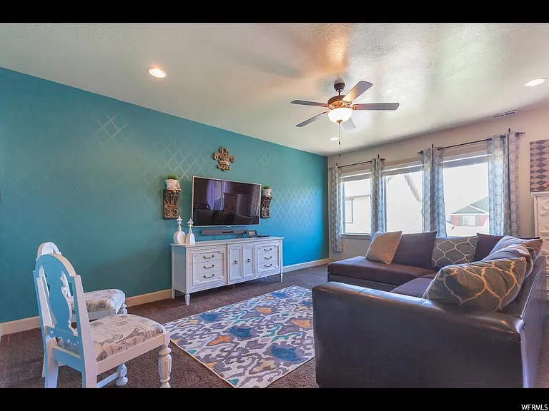 1252 N Willowbrook Ln — Photo 8