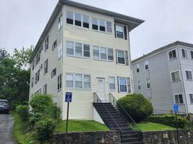 125 Ingleside Ave, Worcester, MA