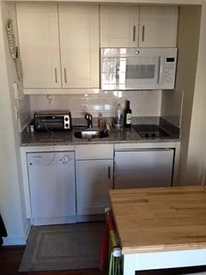 Rented by Segallis Real Estate | media 17